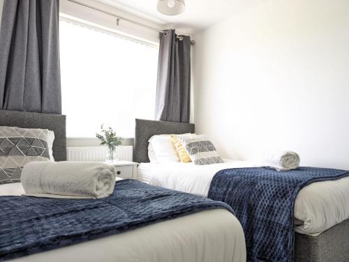 2BR-Gayton Apt-FREE Parking-Fully Equipped-Short, Mid term stays