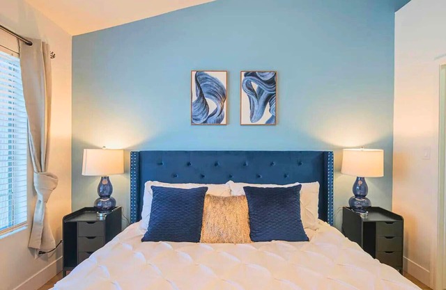 2BR Next to TPC Golf | Pool access | Fitness Gym