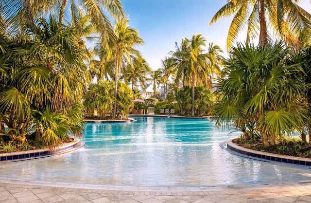 2BR Waterview Villa, Tranquility Bay Beachfront, Ideal for Families - 2 Units