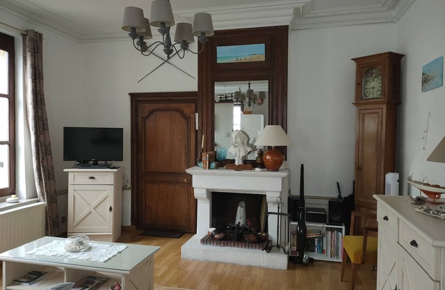 2P. all comfort-48m2+garden.beach, port, shops and castle 8mn walk