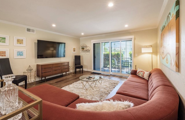 3/2 condo Walking Distance to Downtown Palm Springs - Ramon Estados Retreat