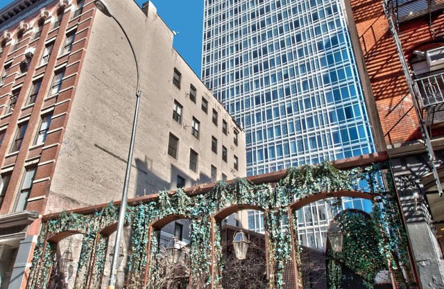 3 Awe-Inspiring Units w/City Skyline Background Views! Pets Allowed, Parking!