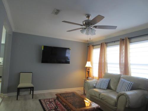 3 Bed 2 Bath renovated house in West Rome