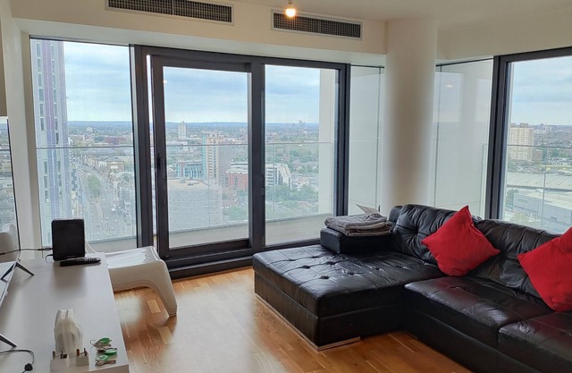 3 bed Flat With Great View and air Cooling System