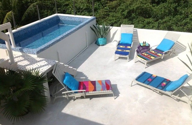 3-Bedrm Home, King Beds, 3Min Walk to Beach, Rooftop Terrace & Pool, Restaurants