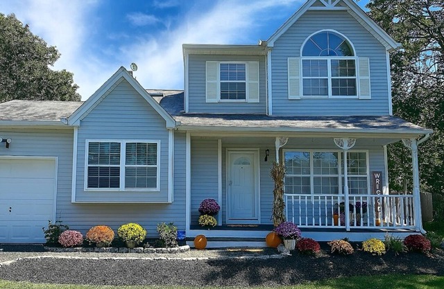 3 Bedroom House in Port Jefferson