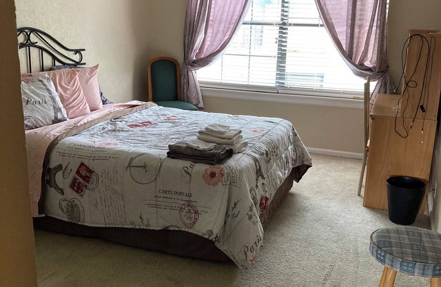 3 Bedroom 1 bath. Sleeps 8. 977./Mon. Welcome Contractors/military/MPEC/MSU.