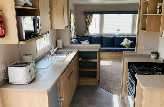 3 Bedroom (8 person) Haven Littlesea, Caravan
