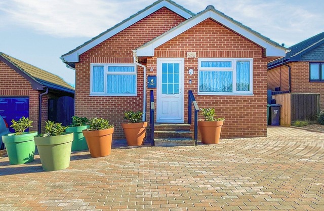 3 bedroom accommodation in Freshwater