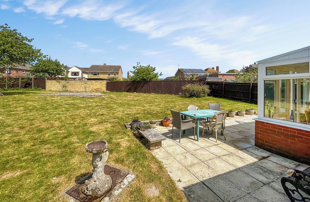 3 bedroom accommodation in Weymouth