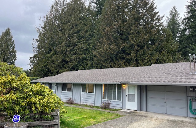 3-bedroom apartment in fabulous Bonney Lake with WiFi, AC. Enjoy