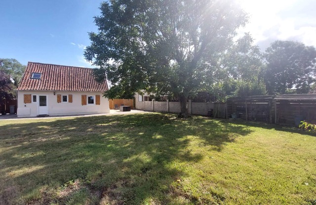 3 bedroom awesome home in Zutkerque