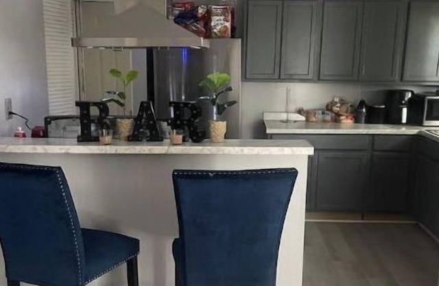 3 Bedroom Condo Near Lake!