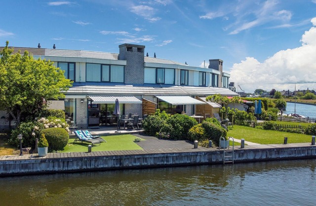 3 bedroom cozy home in Lemmer