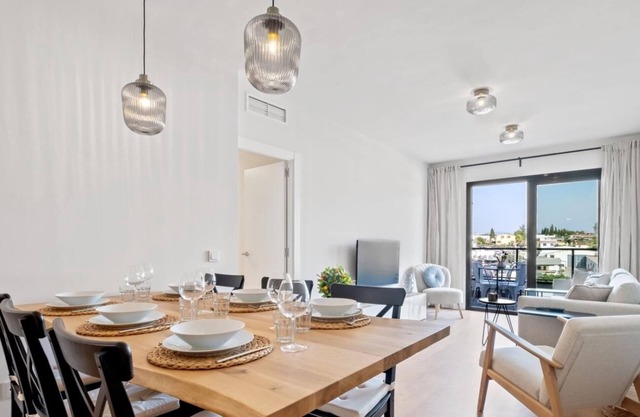 3 bedroom Flat in Mijas suite with pool and parking