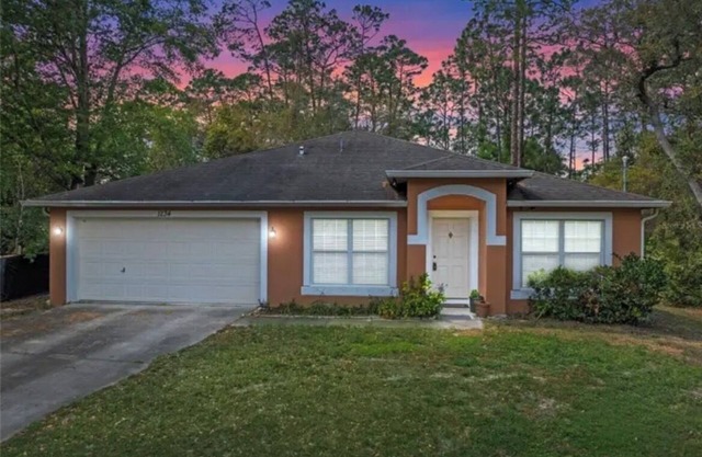 3-bedroom house in charming DeLand with AC