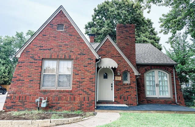 3-bedroom house in enjoyable downtown Wichita