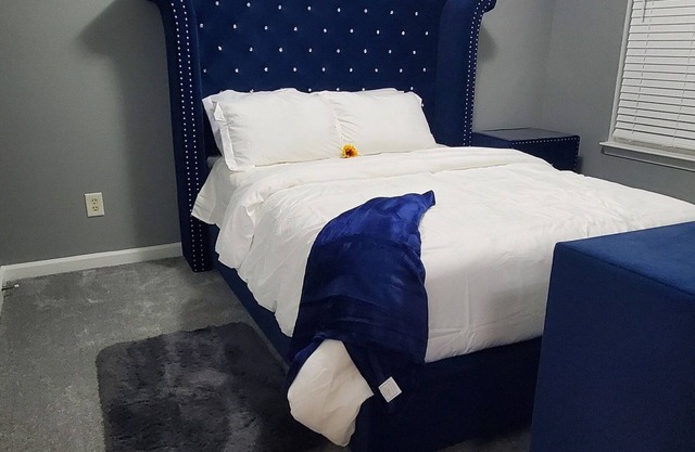 3-bedroom house in lovely Union City with AC