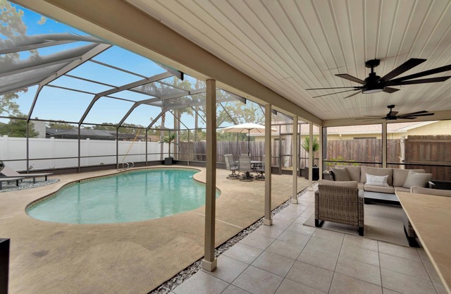3-bedroom house near Indian Rocks Beach with Pool!