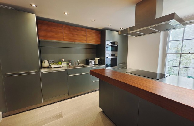 3 Bedroom House next to Hyde Park & Knightsbridge