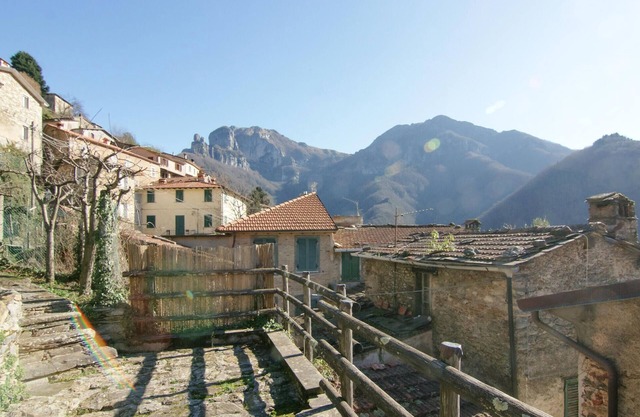 3 bedroom nice apartment in Stazzema