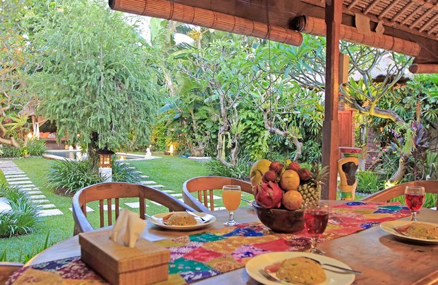 3 Bedroom Open plan Home in Central Seminyak, Pool with children section