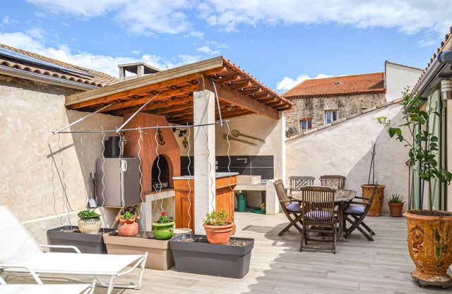 3 bedroom stunning home in Colombiers