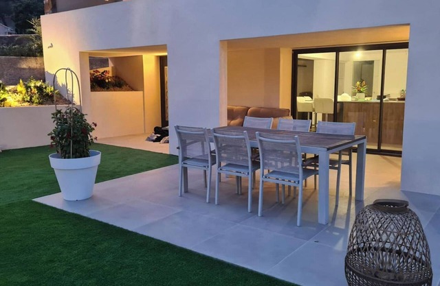 3 Bedroom Villa in Carnoux-en-Provence