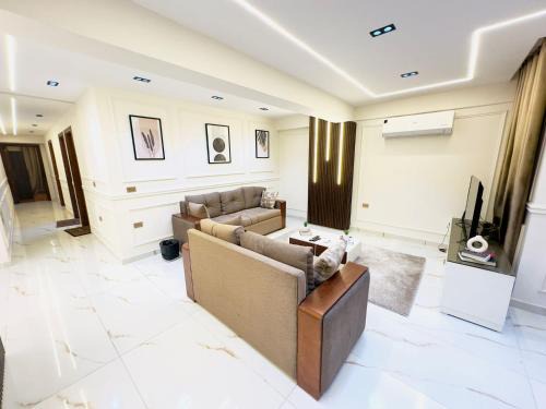 3 bedrooms DownTown Elmohandeseen