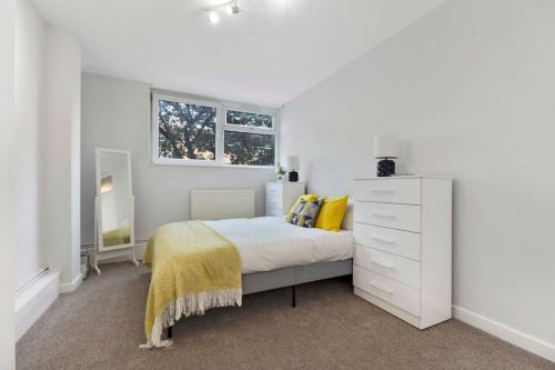 3 Beds apartments, Family Friendly In Central London