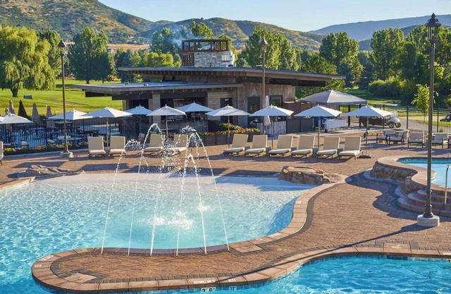 3 Breathtaking Haven w/Hot Spring, Resort Amenities & Outdoor Adventure!
