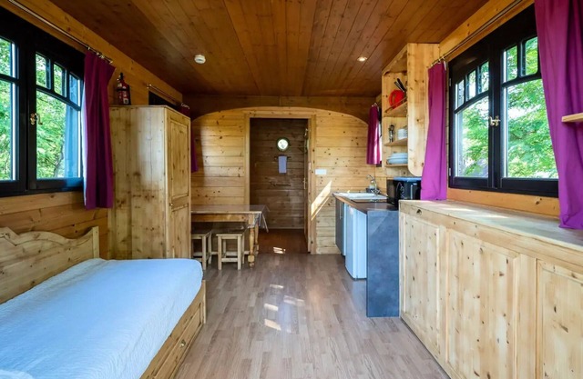 3-person trailer suitable for people with reduced mobility