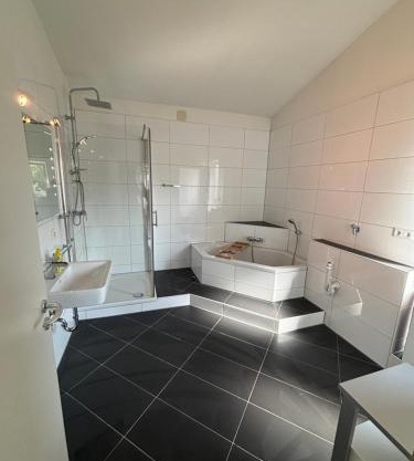 3 Room Apartment