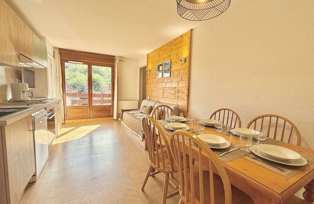 3-room Apartment Flumet - 6 pax, pool, parking