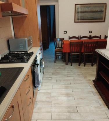 3 rooms station Central free parking