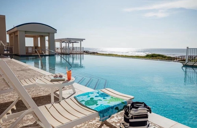 3 Spacious Villas w/Pool Access + Sports Courts | Close to Beaches