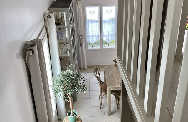 3-star listed house with south-facing courtyard - Quartier de La noue Sainte Marie