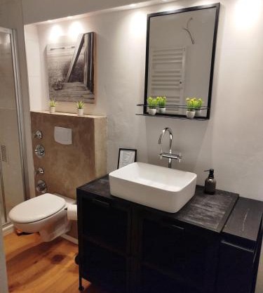 3 Zimmer Wohnung mit Garten