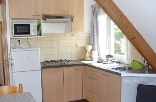 300m from the sea, cosy apartment in Breton house with Wifi