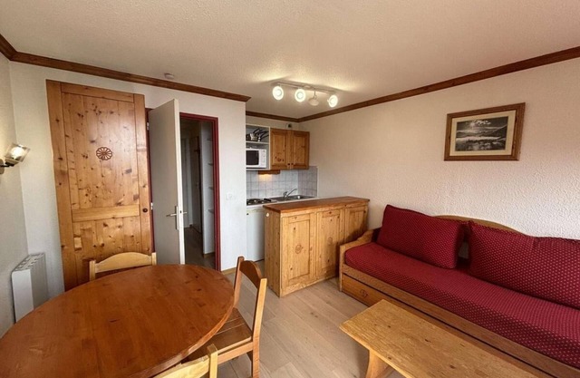 300m from ski lifts, 1st floor, balcony, tv, ski locker, 28m², Alpe d'Huez