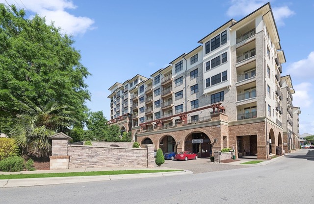#307 - Kasa at Berkshire Village District Raleigh