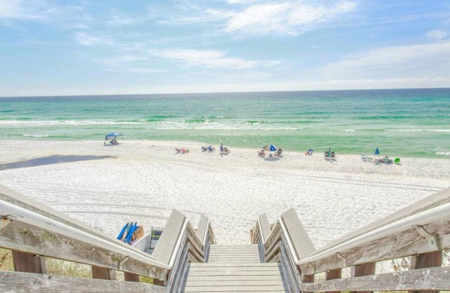 30A Cozy Getaway - Steps to Sand!