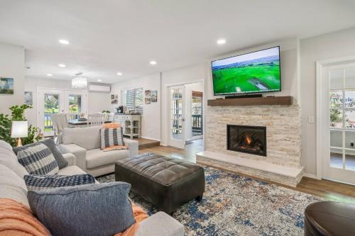 330 Beaver Circle ("Clover Cottage")