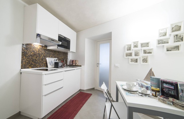 330 Holiday Apartments Manarola - Blue