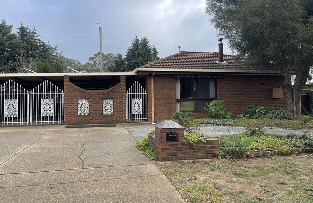 34 Adjin Street House Wagga Wagga