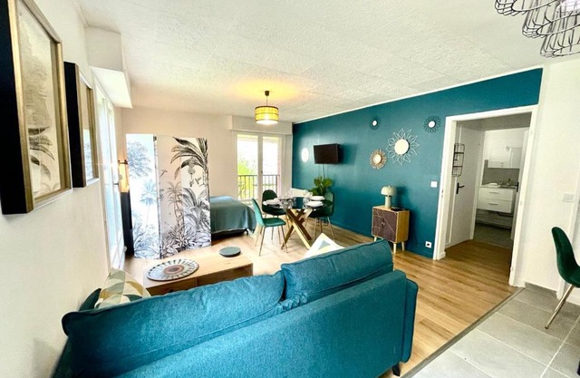 35 M2#Design Luxe #Chateau #INSEAD#BESTOFBLO6