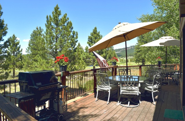 3500sqft Home on Shuttle Route at Northstar, 2 Suites, Game Room, Garage and Flat Driveway!