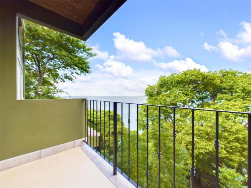 360 Splendor 307F Ocean View 3Br Breakfast