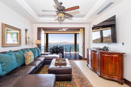 360 Splendor 308F-Ocean View Residence-Breakfast