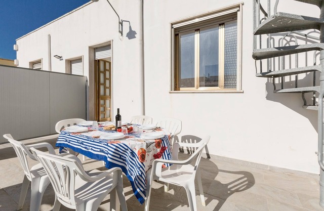 3790 Casa Nina by BarbarHouse